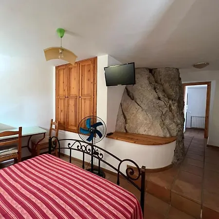 La Torre Da Luigi Inn Santa Domenica Talao